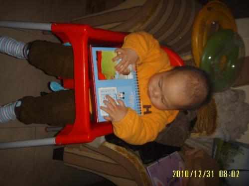 經(jīng)典橫式臺(tái)歷造型獨(dú)特